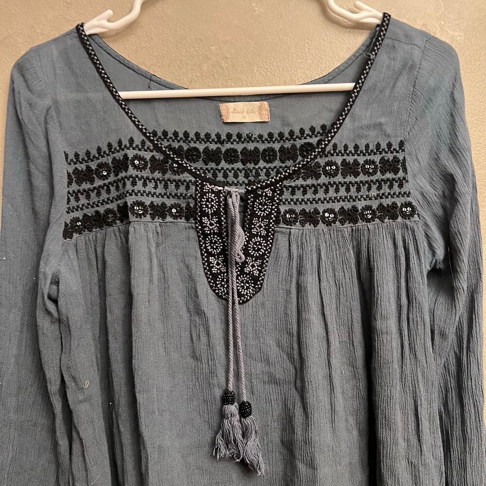 Altar'd State XS Boho Embroidered Peasant Top Long Bell Sleeve Gray Tassel Gauze - Picture 9 of 11